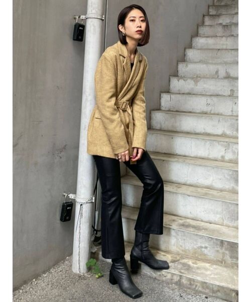 EMODA(エモダ)の「ボックスバルキージャケット(テーラードジャケット・レディース・カーキ/ブラック/イエロー・FREE)」の11枚目の写真