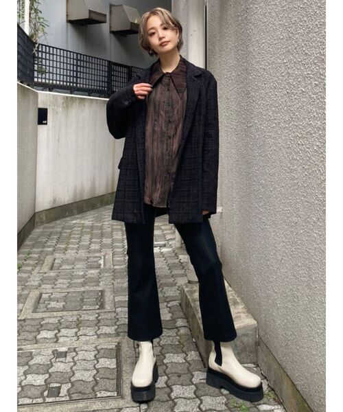 EMODA(エモダ)の「ボックスバルキージャケット(テーラードジャケット・レディース・カーキ/ブラック/イエロー・FREE)」の16枚目の写真