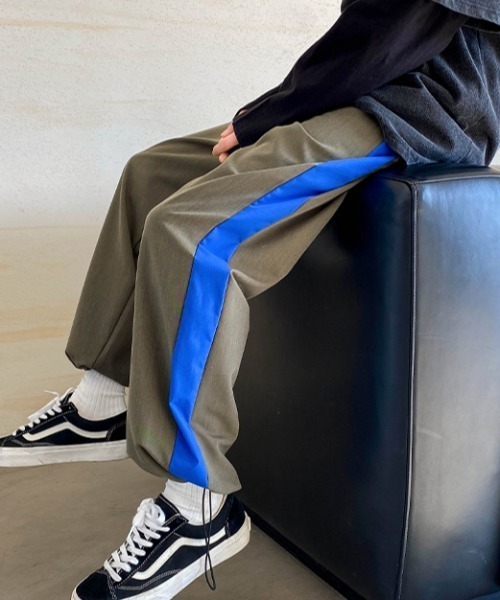 MGV(エムジーヴィー)の「サイドラインスピンドルパンツ(その他パンツ・メンズ・ブラック/グレー/カーキ・LARGE/X-LARGE/MEDIUM)」の2枚目の写真