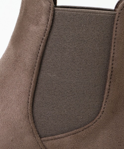 ikka（イッカ）の「サイドゴアプレーンブーツ（ブーツ・レディース・ブラック/ダークブラウン/ベージュ/グレー・M/L）」の7枚目の写真