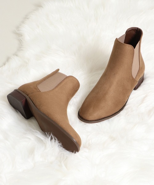 ikka（イッカ）の「サイドゴアプレーンブーツ（ブーツ・レディース・ブラック/ダークブラウン/ベージュ/グレー・M/L）」の20枚目の写真