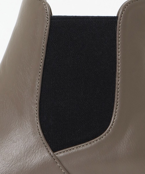 ikka（イッカ）の「サイドゴアプレーンブーツ（ブーツ・レディース・ブラック/ダークブラウン/ベージュ/グレー・M/L）」の21枚目の写真