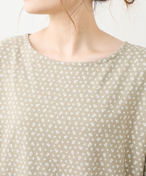 PUAL CE CIN（ピュアルセシン）の「小花プリント抜染プリントチュニック（Tシャツ/カットソー・レディース・チャコール/ブラウン/ベージュ/ブルー・FREE）」の21枚目の写真