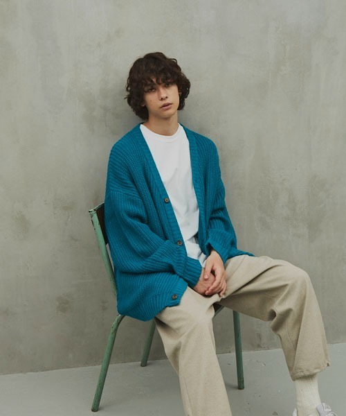 ＪＵＧＬＡＮＳ（ユグランス）の「【Revo.】畦編み 5G ルーズニットカーディガン（カーディガン/ボレロ・メンズ・ブラック/ワインレッド/ブルー/グレー/イエロー/パープル/グリーン/アイボリー/ネイビー/ダークオレンジ/オートミール/ブラック系その他/グリーン系その他・L/M）」の17枚目の写真