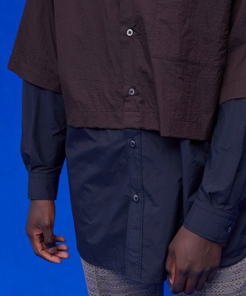 UNITED TOKYO（ユナイテッドトウキョウ）の「カラーブロックシアーSH（シャツ/ブラウス・メンズ・ブラウン/グレー/ネイビー・FREE）」の10枚目の写真