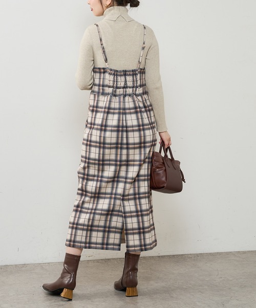 natural couture（ナチュラルクチュール）の「モクロディベアキャミワンピース（ジャンパースカート・レディース・ブラック/ブラウン/チェック/ライトベージュ・FREE）」の17枚目の写真