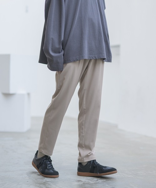 CASPER JOHN（キャスパージョン）の「Tapered Slim Slacks/テーパードスリムスラックス（スラックス・メンズ・ブラウン/ライトベージュ/ブラック/ネイビー・マルチサイズ）」の21枚目の写真