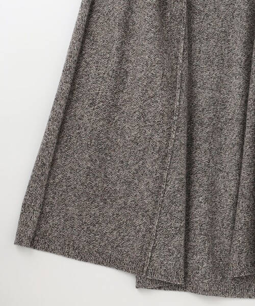 J.PRESS(ジェイプレス)の「MIX COLOR CHINE カーディガン(カーディガン/ボレロ・レディース・グレー系/ベージュ系・T13)」の13枚目の写真