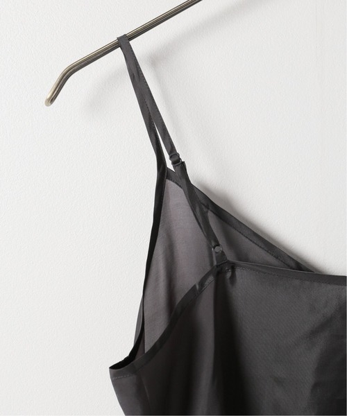 IENA（イエナ）の「フラワープリントランダムプリーツワンピース