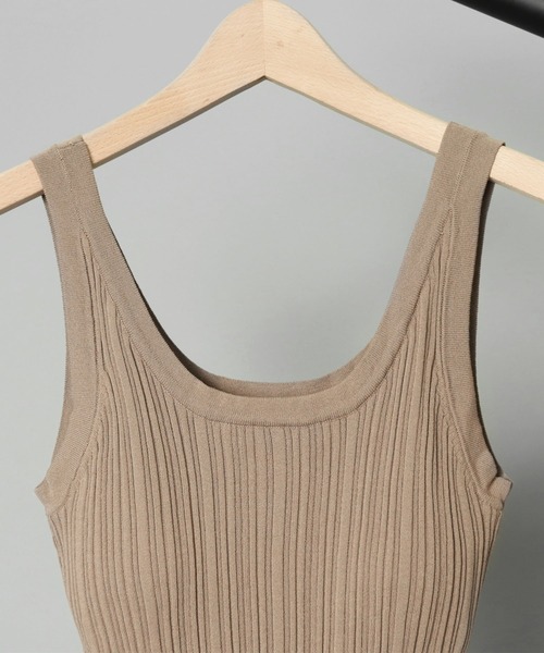 ADAWAS(アダワズ)の「【 ADAWAS / アダワス 】 PLEATED STITCH TANK TOP / プリーツステッチタンクトップ(タンクトップ・レディース・ネイビー/ピンク/グレイッシュベージュ・FREE)」の9枚目の写真