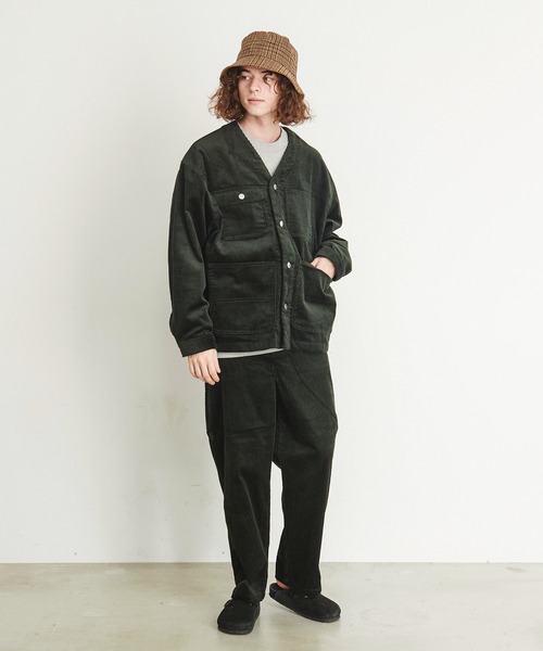 THE HITSS（ヒッツ）の「【THE HITSS】オーバーサイズ 太コーデュロイ ノーカラーカバーオール＆ペインターパンツ［セットアップ商品］（セットアップ・メンズ・ブラウン/カーキ/アイボリー/ブラック・XL/M/L）」の4枚目の写真