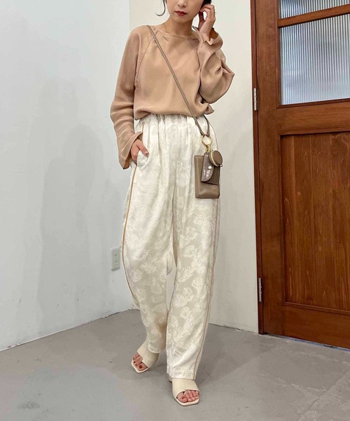 CAPRICIEUX LE'MAGE（カプリシューレマージュ）の「バイヤスプルオーバー（シャツ/ブラウス・レディース・ブラック/ベージュ/ピンク・FREE）」の17枚目の写真