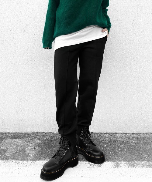 LVEU.(ラブユ.)の「Center seam sweat jogger pants / センターシームスウェットジョガーパンツ(Ai select)(その他パンツ・レディース・ブラック・FREE)」の1枚目の写真