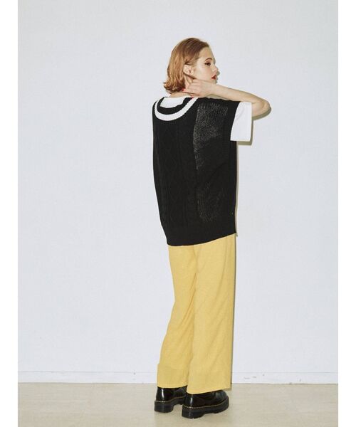 jouetie(ジュエティ)の「ルーズニットベスト(ベスト・レディース・ブラック/レッド/グリーン/ベージュ・MEDIUM)」の12枚目の写真