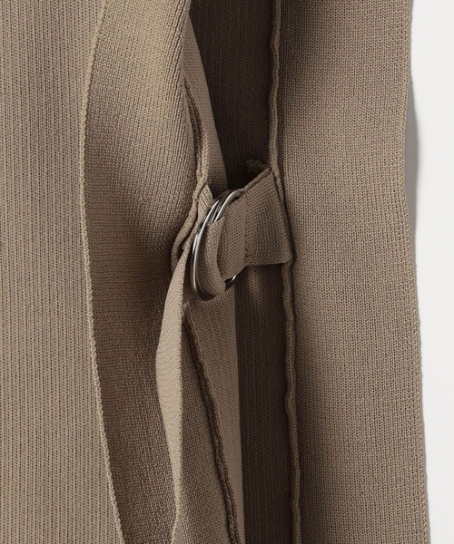 NICOLE white（ニコルホワイト）の「ニットベスト×バンドカラーブラウスＳＥＴ（ベスト・レディース・チャコールグレー/ベージュ/サックスブルー/グリーン・FREE）」の20枚目の写真