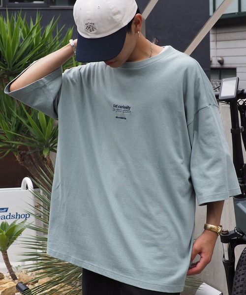 BeAMS DOT（ビームスドット）の「【WEB限定】BeAMS DOT / タイポグラフィ― Tシャツ（Tシャツ/カットソー・メンズ・ホワイト/グリーン系その他・MEDIUM/LARGE）」の2枚目の写真