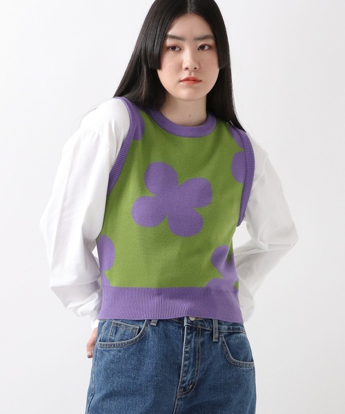 WONDER VISITOR（ワンダービジター）の「WONDER VISITOR／Flower Knit vest 2276921（ベスト・レディース・ブラック/グリーン・FREE）」の2枚目の写真