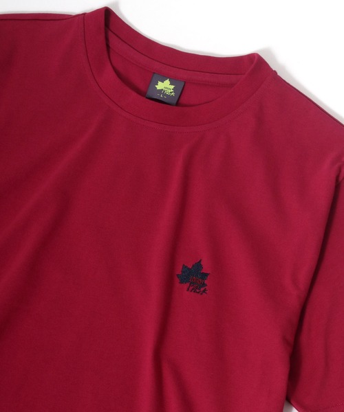 LOGOS（ロゴス）の「LOGOS/ロゴス ワンポイント刺繍 半袖Tシャツ 吸汗速乾（Tシャツ/カットソー・メンズ・ホワイト/ライトブルー/ベージュ/ネイビー/グレー/オリーブ/サックスブルー/イエロー/ワイン・LL/M/L）」の2枚目の写真