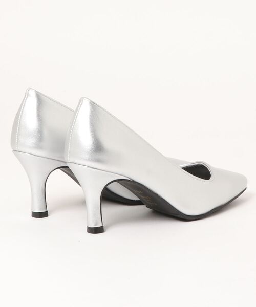 DURAS（デュラス）の「【DURAS】　ポインテッドトゥベーシックパンプス（パンプス・レディース・アイボリー/ブラック/シルバー・22.5cm/24.5cm/23.5cm/24.0cm/23.0cm）」の4枚目の写真