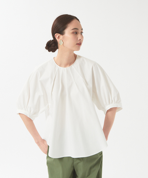 qualite（カリテ）の「【WEB・一部店舗限定】フォルム5分袖ブラウス（シャツ/ブラウス・レディース・サックスブルー/ホワイト/カーキ・フリー）」の2枚目の写真