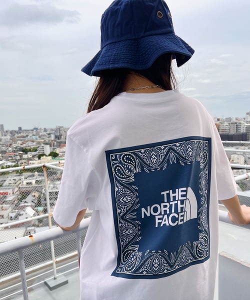 THE NORTH FACE（ザノースフェイス）の「THE NORTH FACE(ザ・ノースフェイス)/NSE BANDANA S/S R/TEE/バンダナ柄(ペイズリー) バックプリントBIGTシャツ（Tシャツ/カットソー・レディース・チャコールグレー/グリーン/アイボリー/ネイビー/ブルー/ホワイト/ブラック・M/L/XL/XXL）」の22枚目の写真