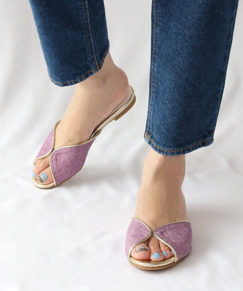 Fin（フィン）の「バタフライフラットミュール【低反発スポンジ入り】（サンダル・レディース・パープル/ブラウン/ベージュ/ブラック/ゴールド・S/L/LL/M）」の14枚目の写真