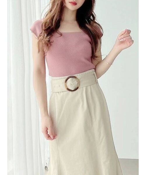 RESEXXY（リゼクシー）の「スクエアニットトップス（ニット/セーター・レディース・オフホワイト/ブラック/ピンク/ベージュ・FREE）」の4枚目の写真