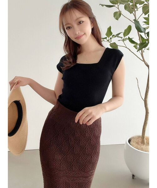 RESEXXY（リゼクシー）の「スクエアニットトップス（ニット/セーター・レディース・オフホワイト/ブラック/ピンク/ベージュ・FREE）」の11枚目の写真