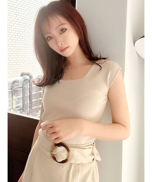 RESEXXY（リゼクシー）の「スクエアニットトップス（ニット/セーター・レディース・オフホワイト/ブラック/ピンク/ベージュ・FREE）」の6枚目の写真