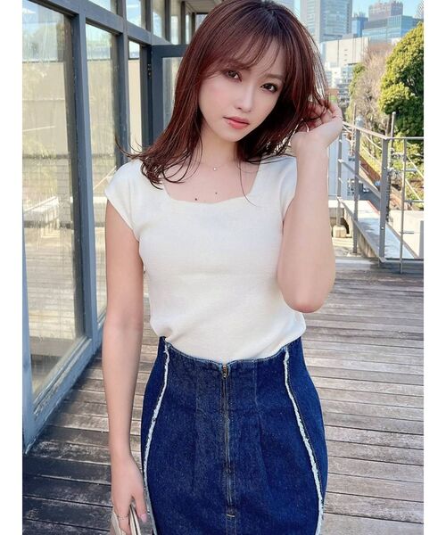 RESEXXY（リゼクシー）の「スクエアニットトップス（ニット/セーター・レディース・オフホワイト/ブラック/ピンク/ベージュ・FREE）」の21枚目の写真