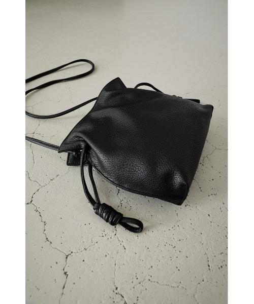 AZUL by moussy（アズールバイマウジー）の「DRAWSTRING POUCH BAG/ドローストリングポーチバッグ（ショルダーバッグ・レディース・ブラック/ターコイズブルー/イエロー・FREE）」の8枚目の写真