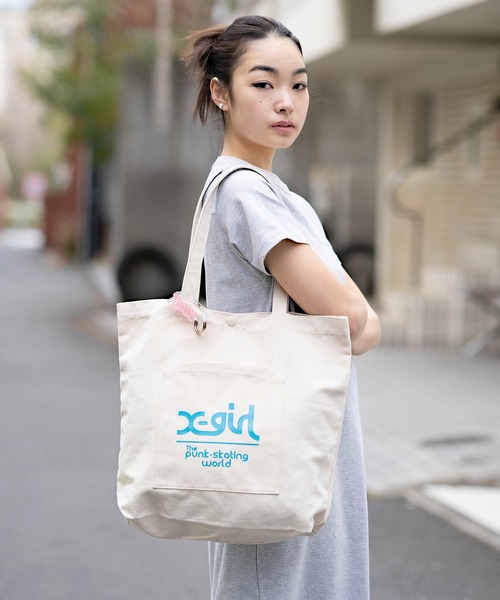 X-girl(エックスガール)の「MILLS LOGO CARABINER(キーホルダー・レディース・ライトブルー/シルバー/ブラック・ONE SIZE)」の4枚目の写真