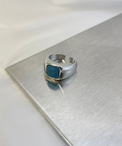 BROTHERHOOD（ブラザーフッド）の「【earyear】スクエアストーントップ ボリュームリング シルバー（リング・レディース・ブルー/クリア/レッド/ブラック/ホワイト/グレー/グリーン・FREE）」の6枚目の写真