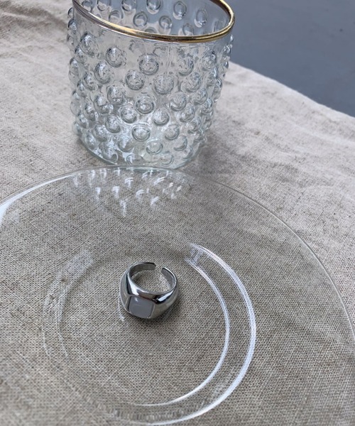 BROTHERHOOD（ブラザーフッド）の「【earyear】スクエアストーントップ ボリュームリング シルバー（リング・レディース・ブルー/クリア/レッド/ブラック/ホワイト/グレー/グリーン・FREE）」の19枚目の写真