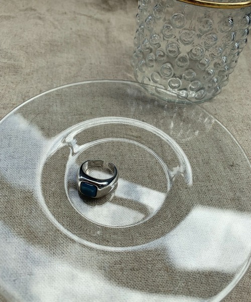 BROTHERHOOD（ブラザーフッド）の「【earyear】スクエアストーントップ ボリュームリング シルバー（リング・レディース・ブルー/クリア/レッド/ブラック/ホワイト/グレー/グリーン・FREE）」の12枚目の写真