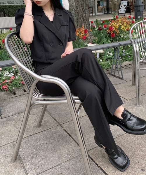 LVEU.（ラブユ.）の「Puff shoulder cropped double jacket / パフ 