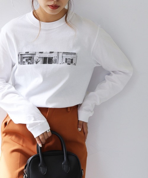 HER CLOSET(ハークローゼット)の「【shemoshelly】WEB限定 5.6オンスオリジナルフォトプリントロゴロンT(Tシャツ/カットソー・レディース・ホワイト/ホワイト系その他・S/M/L)」の16枚目の写真