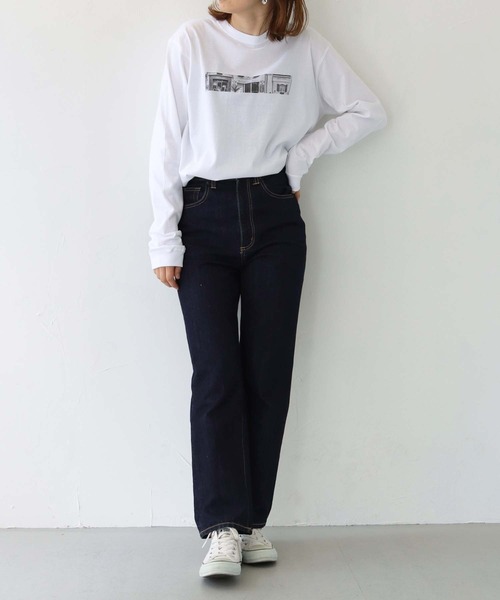 HER CLOSET(ハークローゼット)の「【shemoshelly】WEB限定 5.6オンスオリジナルフォトプリントロゴロンT(Tシャツ/カットソー・レディース・ホワイト/ホワイト系その他・S/M/L)」の11枚目の写真