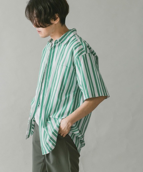 URBAN RESEARCH DOORS(アーバンリサーチドアーズ)の「ストライプレギュラーカラーショートスリーブシャツ(シャツ/ブラウス・メンズ・ブルー/グリーン系その他/ブルー系その他・MEDIUM/LARGE)」の10枚目の写真
