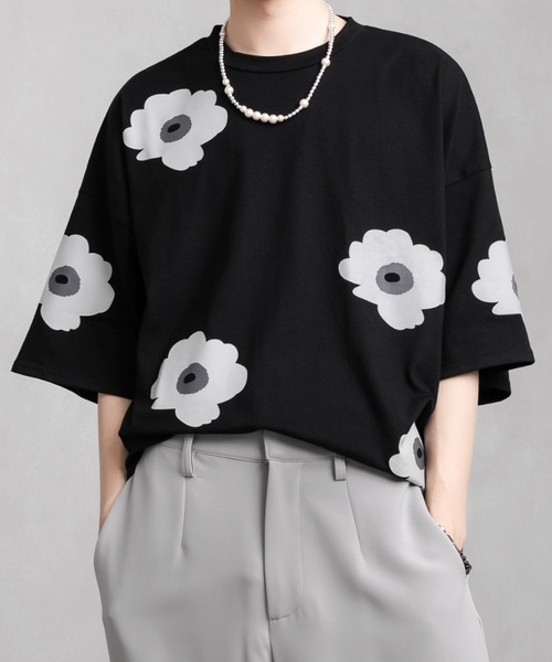 Adoon plain（アドーンプレーン）の「【Adoon plain】BIGフラワープリントTシャツ（Tシャツ/カットソー・メンズ・ブラック/オフホワイト/ブルー・MEDIUM/LARGE）」の9枚目の写真
