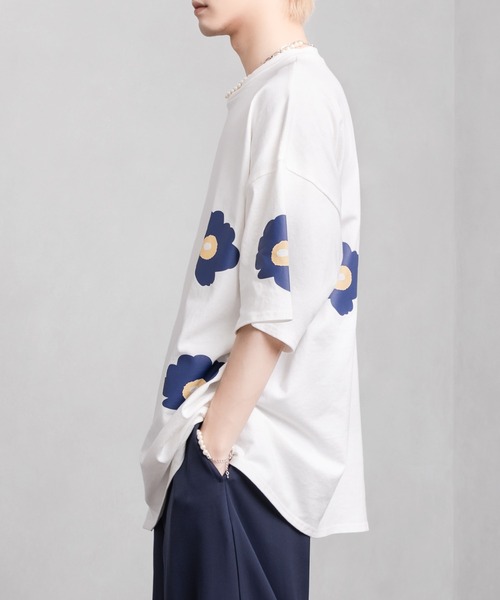 Adoon plain（アドーンプレーン）の「【Adoon plain】BIGフラワープリントTシャツ（Tシャツ/カットソー・メンズ・ブラック/オフホワイト/ブルー・MEDIUM/LARGE）」の19枚目の写真