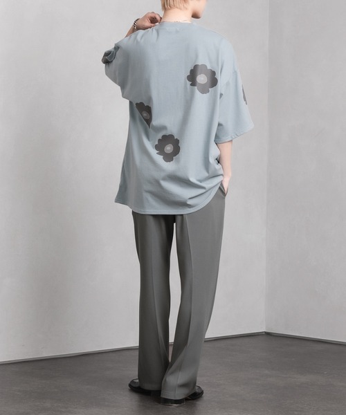 Adoon plain（アドーンプレーン）の「【Adoon plain】BIGフラワープリントTシャツ（Tシャツ/カットソー・メンズ・ブラック/オフホワイト/ブルー・MEDIUM/LARGE）」の12枚目の写真