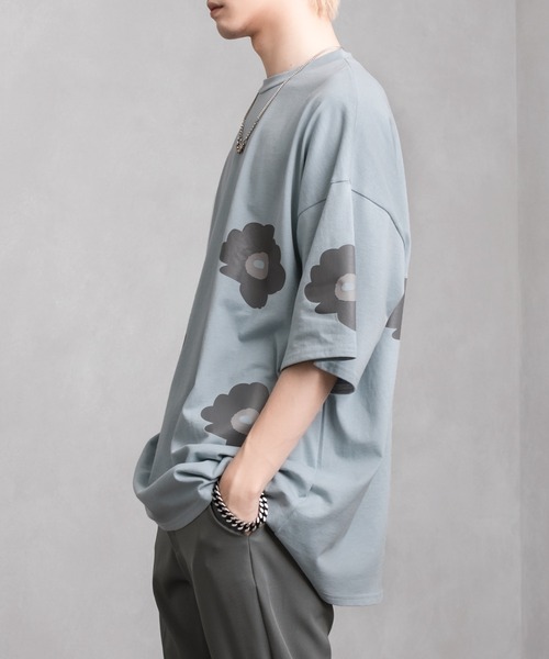 Adoon plain（アドーンプレーン）の「【Adoon plain】BIGフラワープリントTシャツ（Tシャツ/カットソー・メンズ・ブラック/オフホワイト/ブルー・MEDIUM/LARGE）」の18枚目の写真