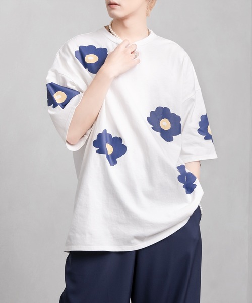 Adoon plain（アドーンプレーン）の「【Adoon plain】BIGフラワープリントTシャツ（Tシャツ/カットソー・メンズ・ブラック/オフホワイト/ブルー・MEDIUM/LARGE）」の10枚目の写真
