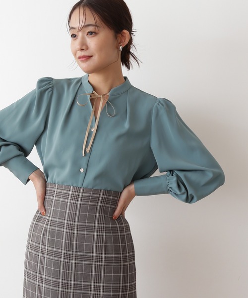 N.（N. Natural Beauty Basic）（エヌエヌナチュラルビューティーベーシック）の「【松井愛莉さん着用】◆リボンとろみブラウス（シャツ/ブラウス・レディース・オフホワイト/ドット/ベージュ/グリーン・MEDIUM）」の3枚目の写真