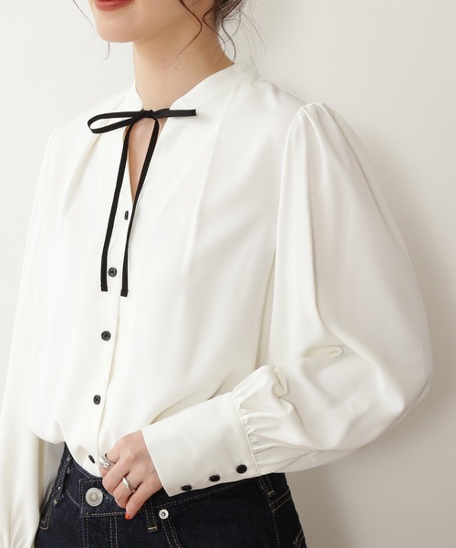 N.（N. Natural Beauty Basic）（エヌエヌナチュラルビューティーベーシック）の「【松井愛莉さん着用】◆リボンとろみブラウス（シャツ/ブラウス・レディース・オフホワイト/ドット/ベージュ/グリーン・MEDIUM）」の7枚目の写真