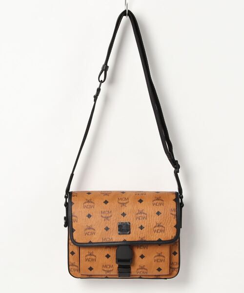MCM(エムシーエム)の「MCM/エムシーエム/KLASSIK MESSENGER BAG SMALL(メッセンジャーバッグ・レディース・ブラック/ブラウン・F)」の10枚目の写真
