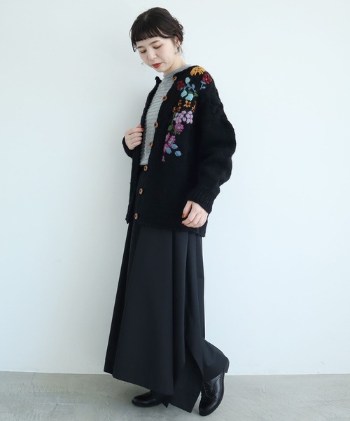 l'atelier du savon(アトリエドサボン)の「ベランダのあの子たち 刺繍カーディガン(カーディガン/ボレロ・レディース・ブラック/キナリ・FREE)」の20枚目の写真