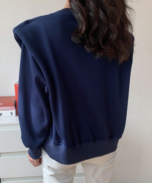 ECLIN(エクラン)の「ショルダータックロゴ刺繍裏起毛トレーナー(スウェット・レディース・アイボリー/グレー/モカ/ネイビー・FREE)」の8枚目の写真
