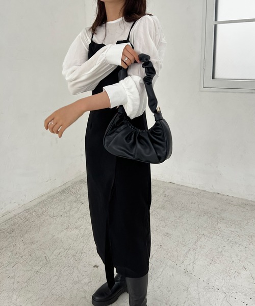 Lamoa（ラモア）の「Lamoa/ボリュームスリーブ ギャザー ブラウス（シャツ/ブラウス・レディース・ホワイト・MEDIUM/LARGE）」の3枚目の写真